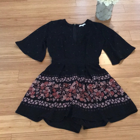 Charlotte Russe Other - 💕5/$25 Charlotte Russe Romper